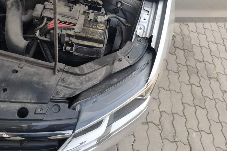 Used Volkswagen Jetta 2017 1.5L Automatic Fashion Model Engine Bay Left