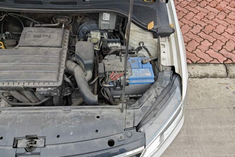 Used Volkswagen Jetta 2017 1.5L Automatic Fashion Model Engine Bay Left