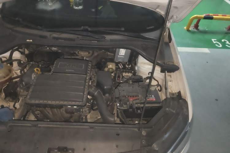 Used Volkswagen Jetta 2017 1.5L Automatic Fashion Model Engine Bay Left