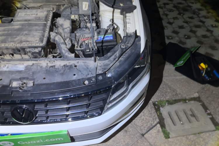 Used Volkswagen Jetta 2017 1.4L Manual Fashion Edition Engine Bay Left