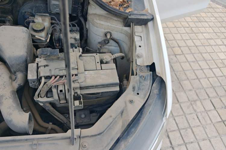Used Volkswagen Jetta 2017 1.5L Manual Fashion Edition Engine Bay Left