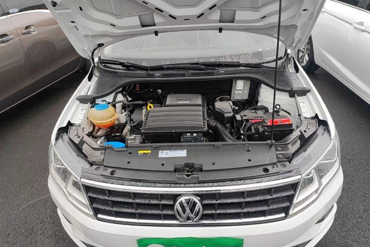 Used Volkswagen Jetta 2017 1.5L Automatic Fashion Model Engine Bay