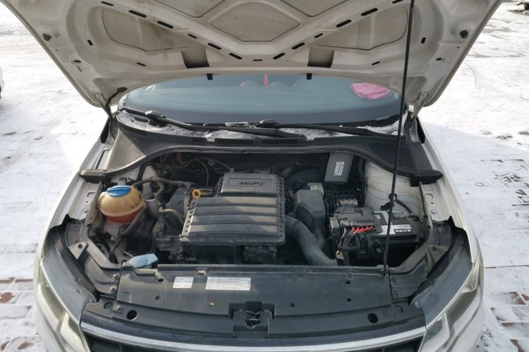 Used Volkswagen Jetta 2017 1.4L Manual Fashion Edition Engine Bay
