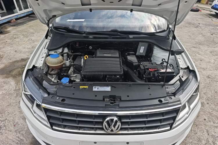 Used Volkswagen Jetta 2017 1.4L Manual Fashion Edition Engine Bay