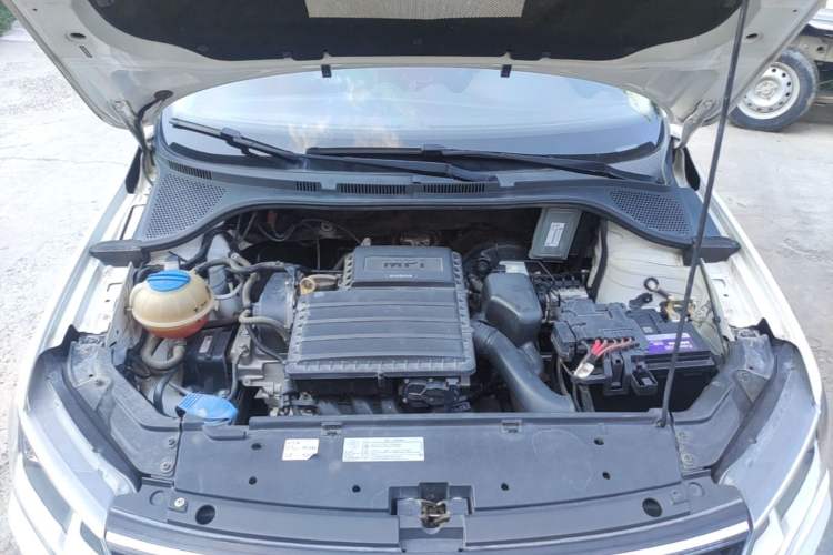 Used Volkswagen Jetta 2017 1.4L Manual Fashion Edition Engine Bay