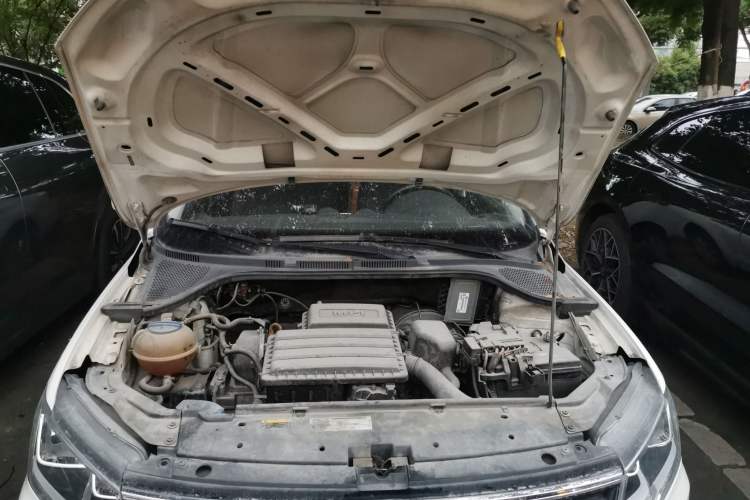 Used Volkswagen Jetta 2017 1.4L Manual Fashion Edition Engine Bay