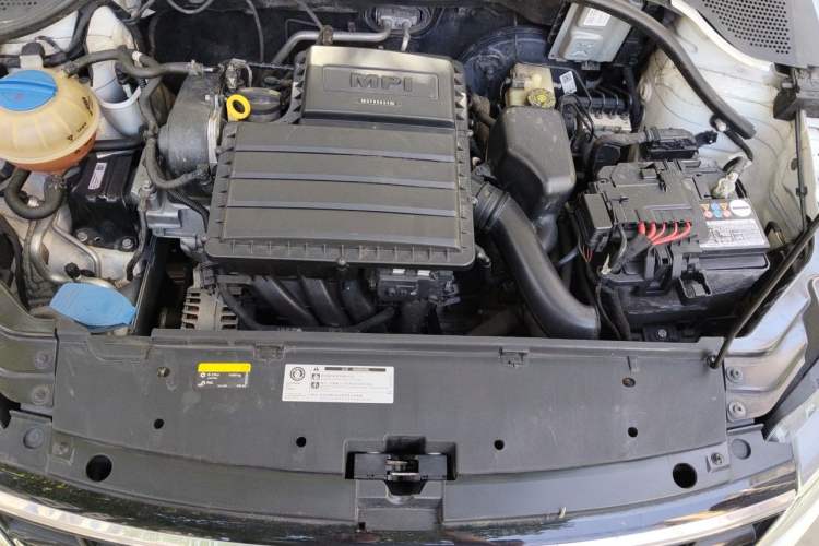 Used Volkswagen Jetta 2017 1.5L Automatic Fashion Model Engine Bay