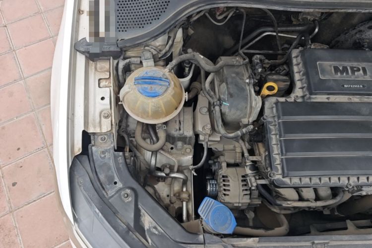 Used Volkswagen Jetta 2017 1.5L Automatic Comfort Model Engine Bay Right