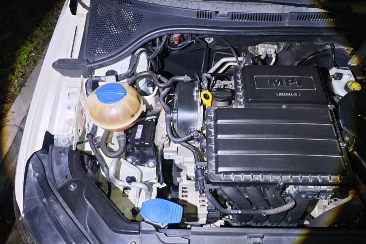 Used Volkswagen Jetta 2017 1.5L Manual Fashion Edition Engine Bay Right