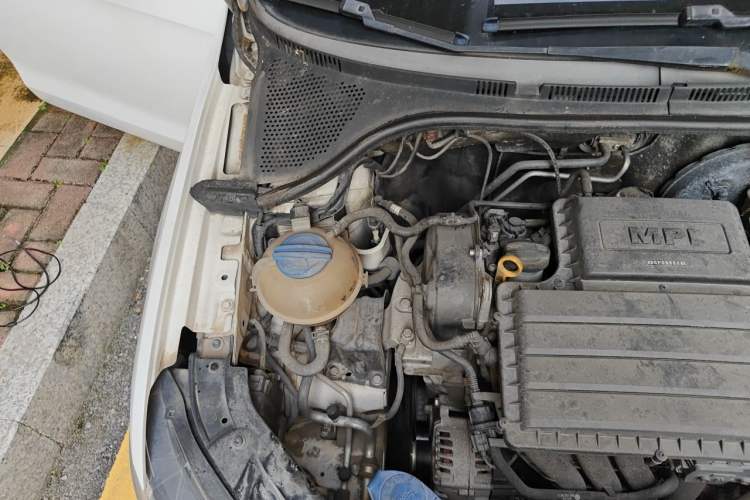 Used Volkswagen Jetta 2017 1.5L Automatic Fashion Model Engine Bay Right