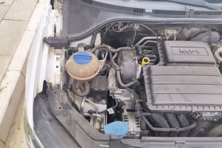 Used Volkswagen Jetta 2017 1.5L Manual Comfort Model Engine Bay Right