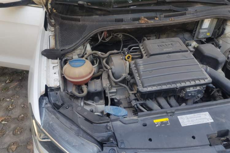 Used Volkswagen Jetta 2017 1.5L Automatic Fashion Model Engine Bay Right
