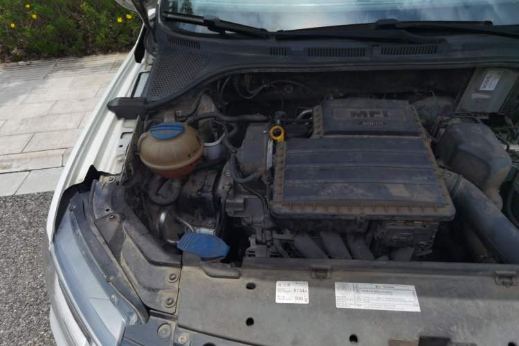 Used Volkswagen Jetta 2017 1.5L Manual Comfort Model Engine Bay Right