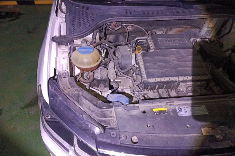 Used Volkswagen Jetta 2017 1.5L Automatic Comfort Model Engine Bay Right