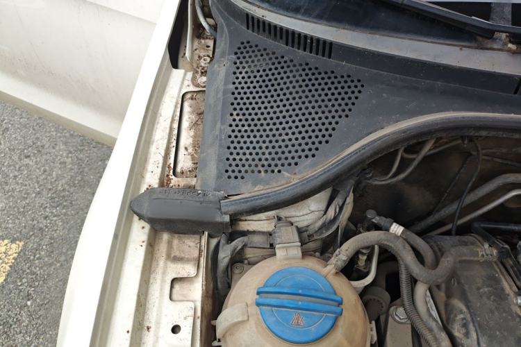 Used Volkswagen Jetta 2017 1.5L Automatic Fashion Model Engine Bay Right