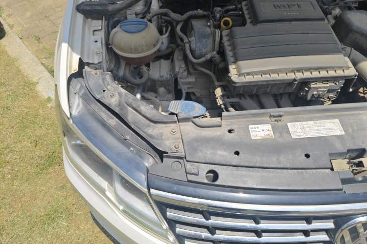 Used Volkswagen Jetta 2017 1.5L Automatic Comfort Model Engine Bay Right