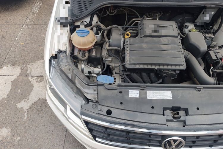 Used Volkswagen Jetta 2017 1.4L Manual Fashion Edition Engine Bay Right