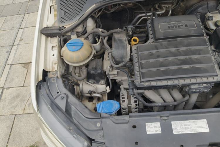 Used Volkswagen Jetta 2017 1.5L Automatic Fashion Model Engine Bay Right