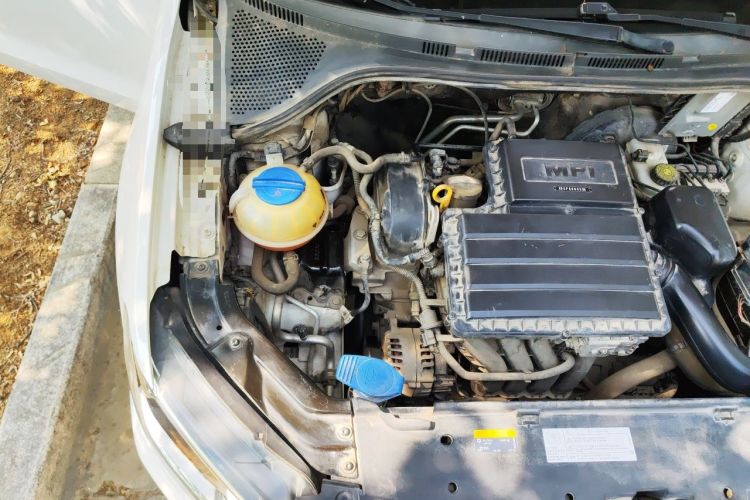 Used Volkswagen Jetta 2017 1.5L Manual Fashion Edition Engine Bay Right