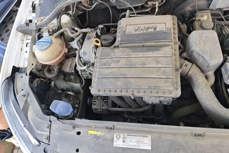 Used Volkswagen Jetta 2017 1.5L Manual Fashion Edition Engine Bay Right