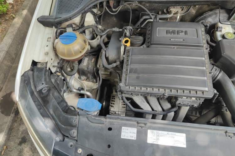 Used Volkswagen Jetta 2017 1.5L Automatic Fashion Model Engine Bay Right