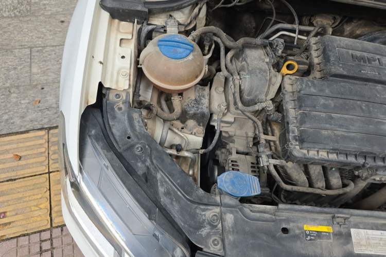Used Volkswagen Jetta 2017 1.5L Automatic Fashion Model Engine Bay Right