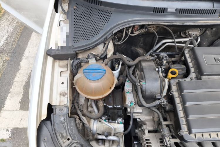 Used Volkswagen Jetta 2017 1.5L Automatic Comfort Model Engine Bay Right