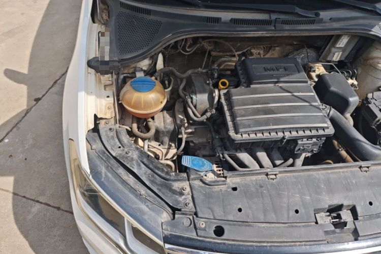 Used Volkswagen Jetta 2017 1.5L Manual Fashion Edition Engine Bay Right