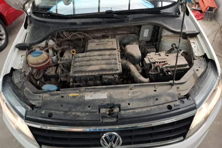 Used Volkswagen Jetta 2017 1.4L Manual Fashion Edition Engine Bay