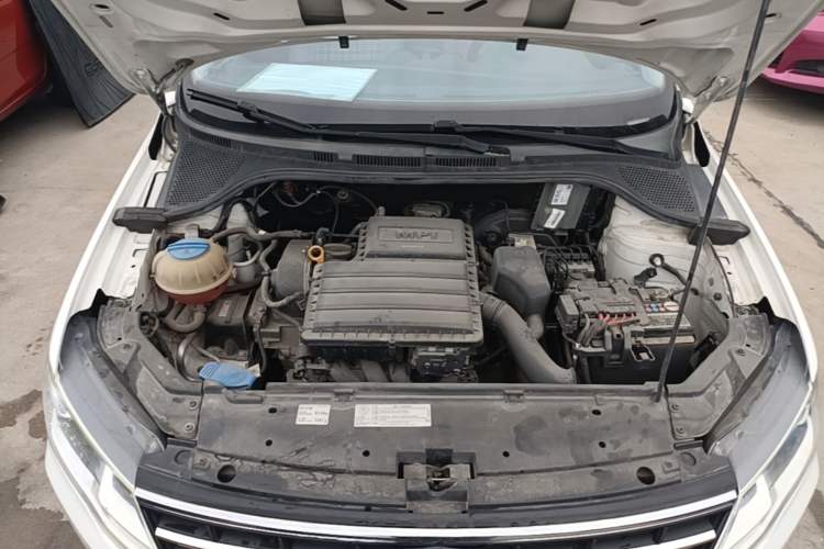 Used Volkswagen Jetta 2017 1.5L Manual Fashion Edition Engine Bay