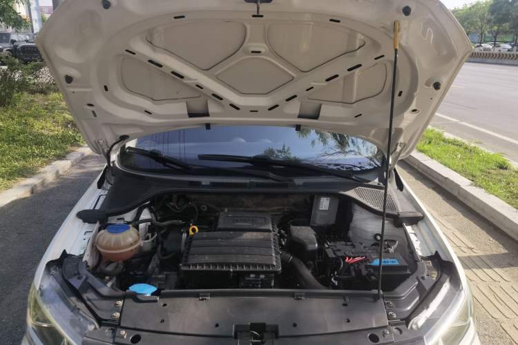 Used Volkswagen Jetta 2017 1.5L Manual Fashion Edition Engine Bay