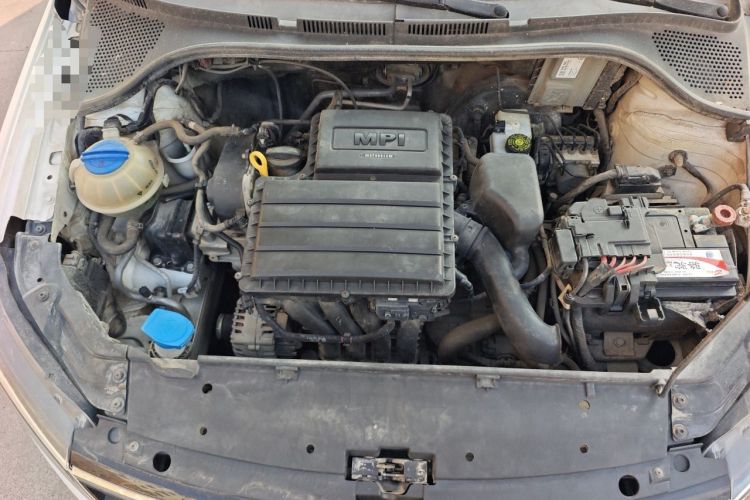Used Volkswagen Jetta 2017 1.5L Automatic Fashion Model Engine Bay