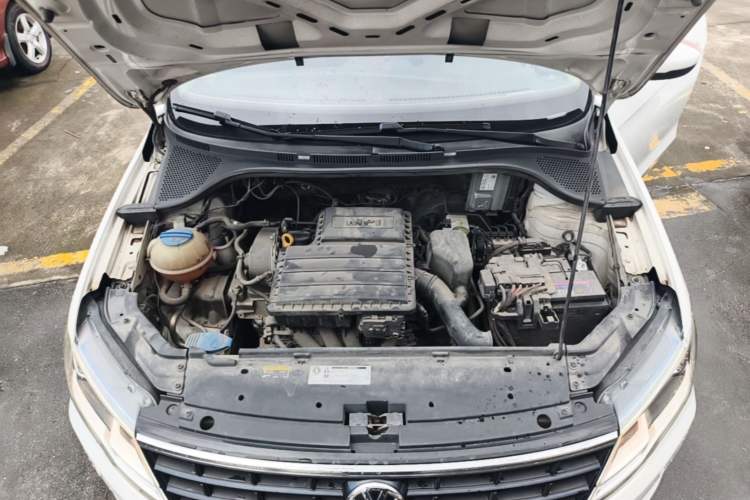 Used Volkswagen Jetta 2017 1.5L Automatic Fashion Model Engine Bay