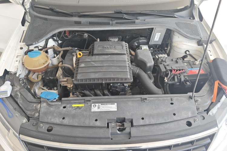 Used Volkswagen Jetta 2017 1.4L Manual Fashion Edition Engine Bay