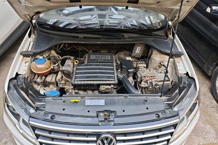 Used Volkswagen Jetta 2017 1.4L Manual Fashion Edition Engine Bay