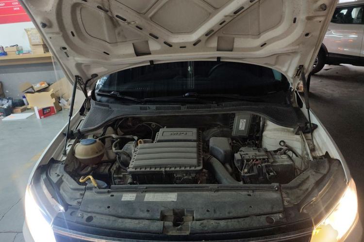 Used Volkswagen Jetta 2017 1.4L Manual Fashion Edition Engine Bay