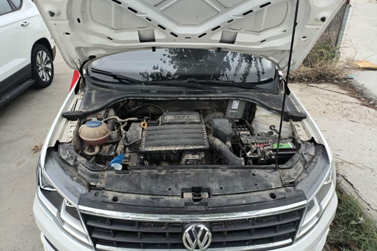 Used Volkswagen Jetta 2017 1.5L Manual Fashion Edition Engine Bay