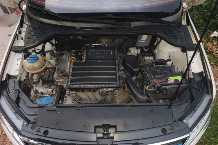 Used Volkswagen Jetta 2017 1.5L Automatic Fashion Model Engine Bay