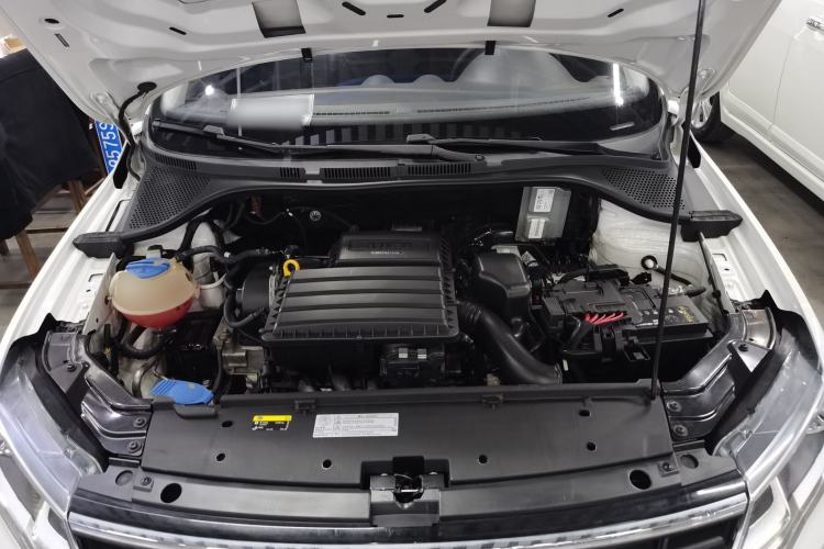 Used Volkswagen Jetta 2017 1.5L Automatic Fashion Model Engine Bay