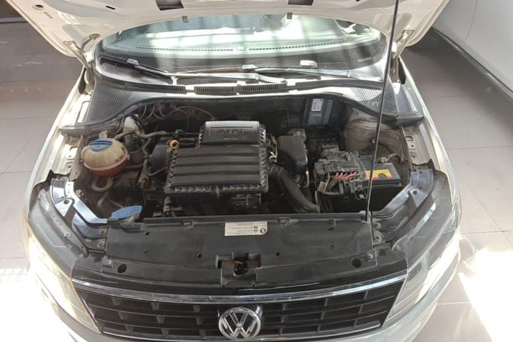 Used Volkswagen Jetta 2017 1.5L Manual Fashion Edition Engine Bay