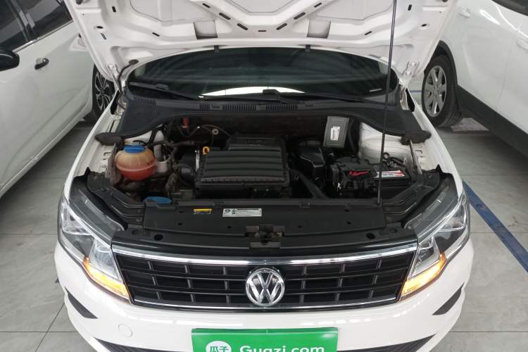 Used Volkswagen Jetta 2017 1.4L Manual Fashion Edition Engine Bay