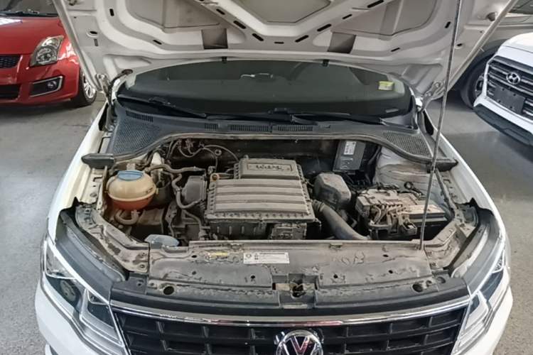 Used Volkswagen Jetta 2017 1.5L Automatic Fashion Model Engine Bay