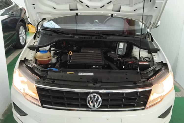 Used Volkswagen Jetta 2017 1.5L Automatic Fashion Model Engine Bay