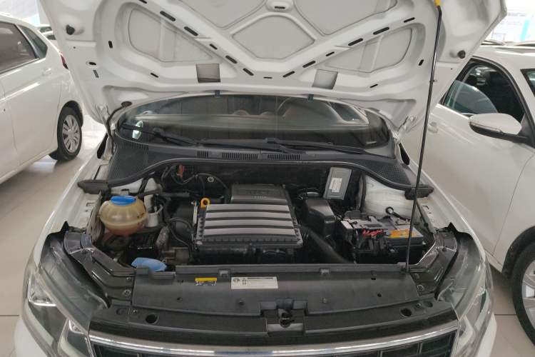 Used Volkswagen Jetta 2017 1.4L Manual Fashion Edition Engine Bay