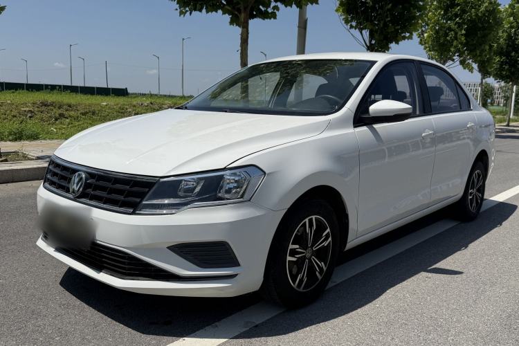 Used Volkswagen Jetta 2017 1.4L Manual Fashion Edition Exterior 1