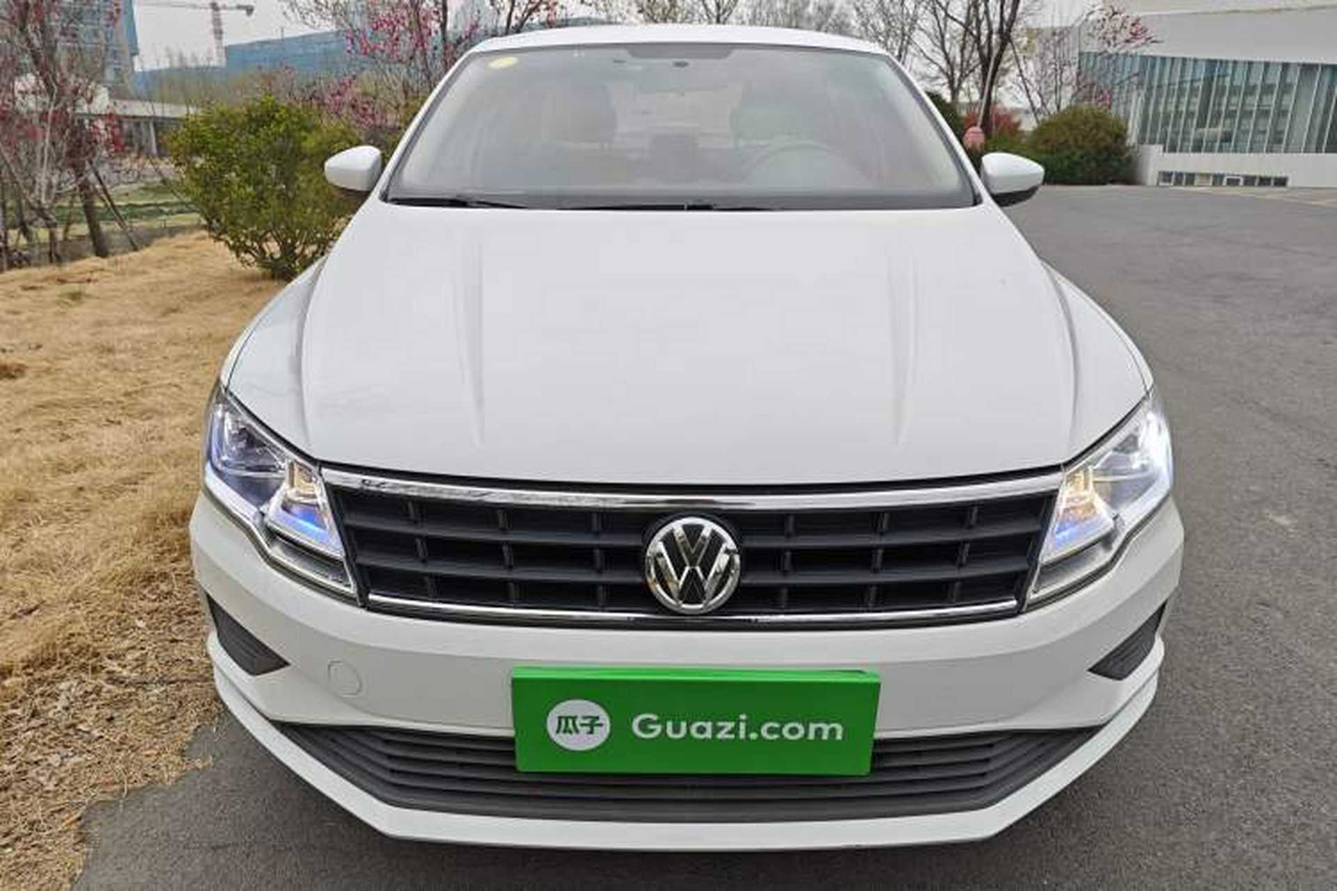 Used Volkswagen Jetta 2017 1.4L Manual Fashion Edition Exterior 1