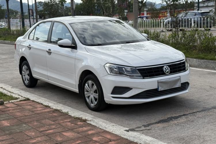Used Volkswagen Jetta 2017 1.5L Automatic Fashion Model Exterior 1