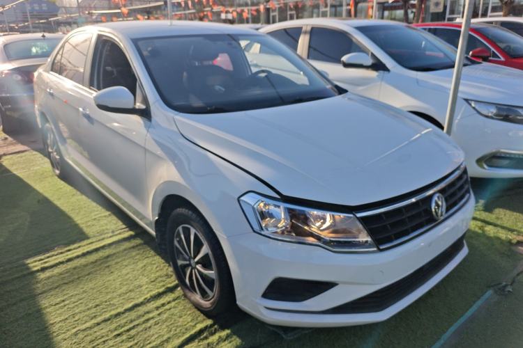 Used Volkswagen Jetta 2017 1.4L Manual Fashion Edition Exterior 1