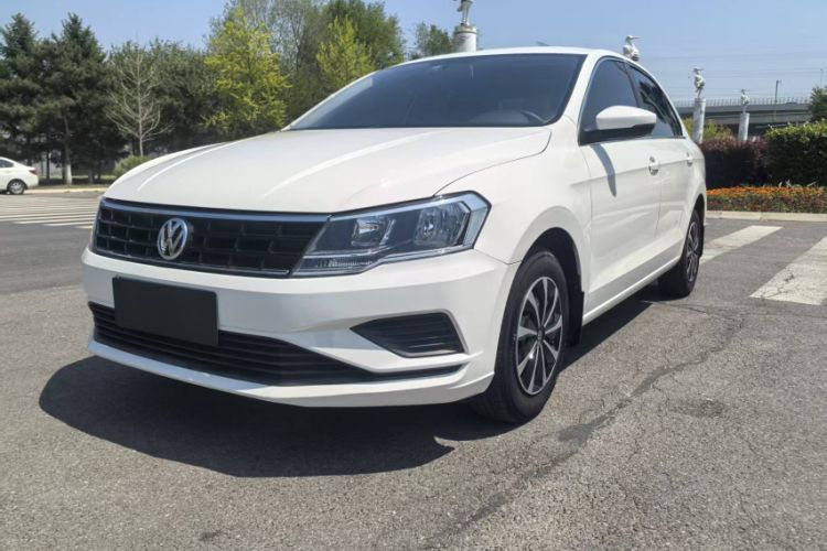 Used Volkswagen Jetta 2017 1.4L Manual Fashion Edition Exterior 1