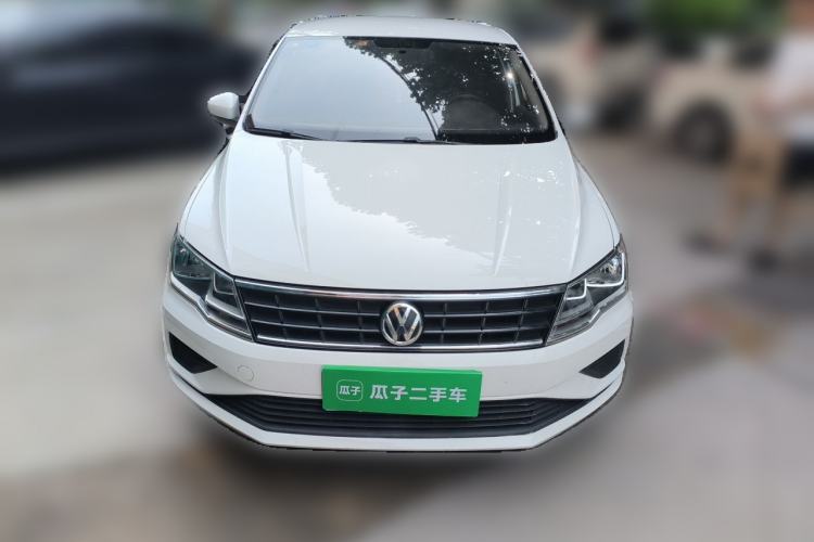 Used Volkswagen Jetta 2017 1.5L Automatic Fashion Model Exterior 1